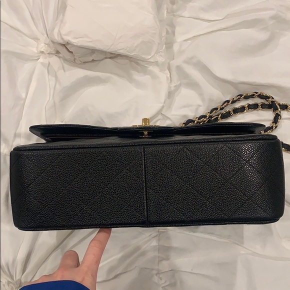 ❌ SOLD❌ Auth Chanel jumbo gold hardware flap bag - Picture 3 of 8